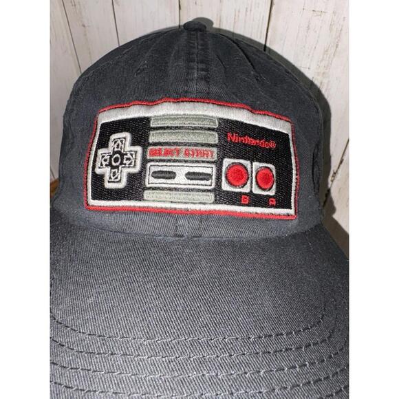 NES Controller Black Snapback Cap Hat Nintendo Entertainment System Retro 2017 - Picture 2 of 9